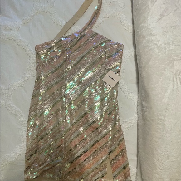 NWT Superdown’s Cicely mini multi colored sequin dress!! - Picture 6 of 12